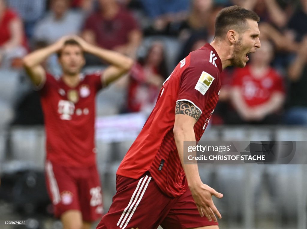 FBL-GER-BUNDESLIGA-BAYERN MUNICH-FRANKFURT