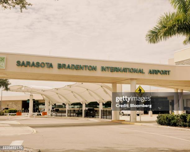 Sarasota Bradenton International Airport in Sarasota, Florida, U.S., on Wednesday, Sept. 29, 2021. Airline losses from the coronavirus pandemic are...