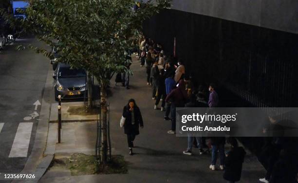 Student Wait Long Queue 113 Students Food Insecurity Stock Photos, High-Res Pictures, and ...
