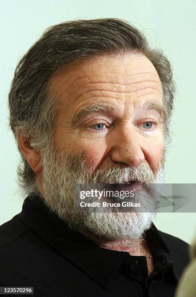 Robin Williams poses at the "Bengal Tiger at the Baghdad Zoo" Broadway cast photo call at The New 42nd Street Studios on February 16, 2011 in New...