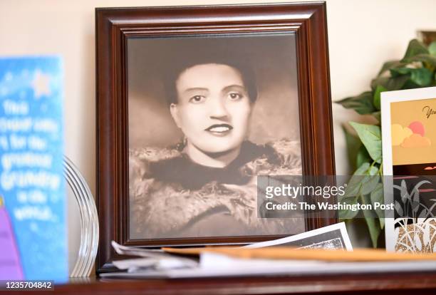 Photo of Henrietta Lacks, sits in the living room of her grandson, Ron Lacks n Baltimore, MD on March 22, 2017.