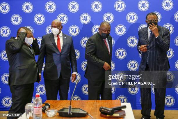 Mozambican President Filipe Nyusi , Botswanas President Mokgweetsi Masisi , South African President and Southern African Development Community...