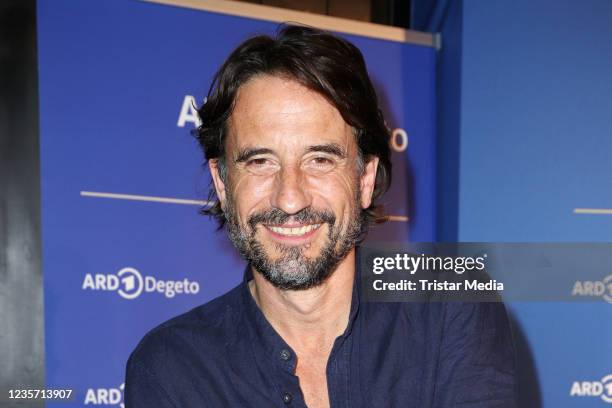 Oliver Mommsen attends the ARD Degeto Get-Together during the Hamburg film festival on October 5, 2021 in Hamburg, Germany.