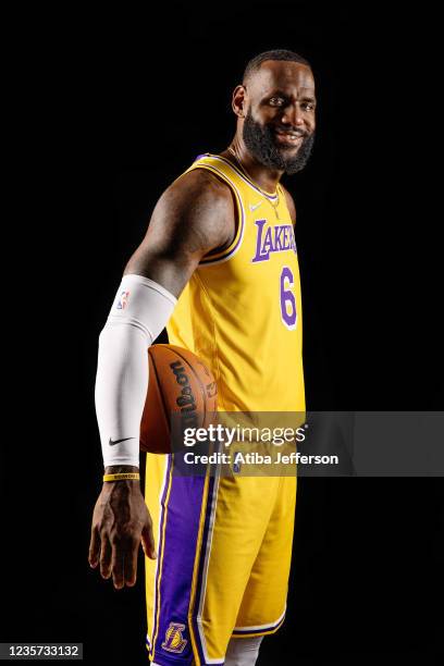 James Lebron James Portraits Photos and Premium High Res Pictures - Getty Images