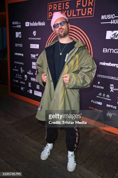 Singer Arnim Teutoburg-Weiss of the band Beatsteaks attends the Pop Culture Award 2021 at Tipi am Kanzleramt on October 6, 2021 in Berlin, Germany.