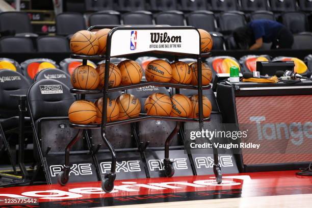 Wilson Pro Ball Rack Ball Rack Photos and Premium High Res Pictures - Getty Images