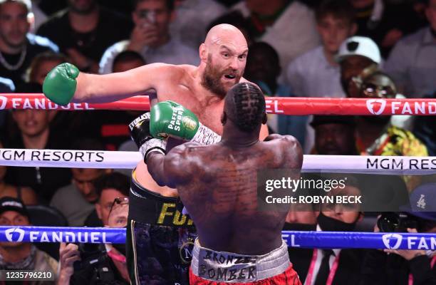Challenger Deontay Wilder and WBC heavyweight champion Tyson Fury of Great Britain fight for the WBC/Lineal Heavyweight title at the T-Mobile Arena...