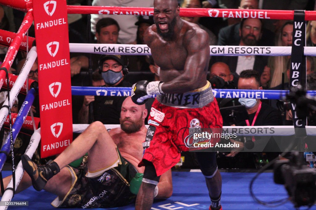 Tyson Fury v Deontay Wilder