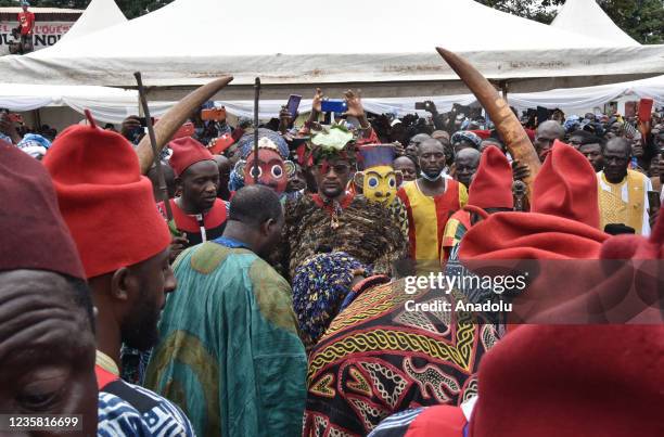 Cameroon Bamoun Photos And Premium High Res Pictures Getty Images cameroon-bamoun-photos-and-premium-high-res-pictures-getty-images