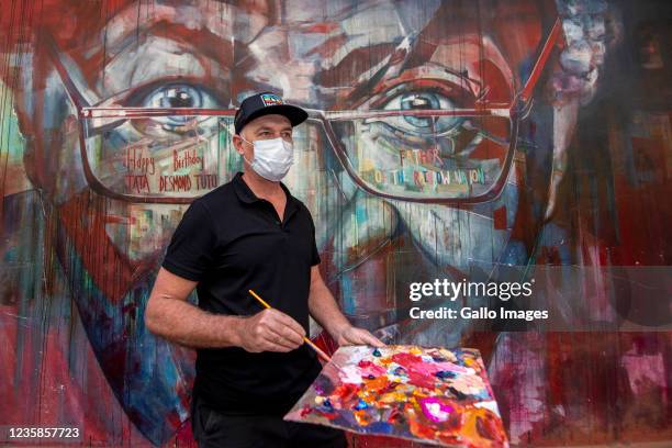Brian Rolf Soul Burger Photos and Premium High Res Pictures - Getty Images