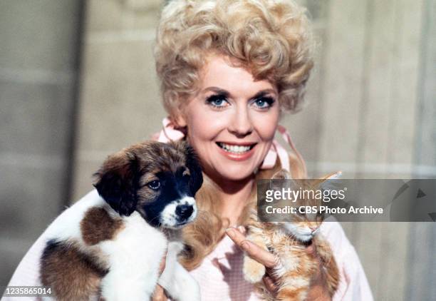 Pictured is Donna Douglas in the CBS television sitcom, THE BEVERLY HILLBILLIES, 1967.