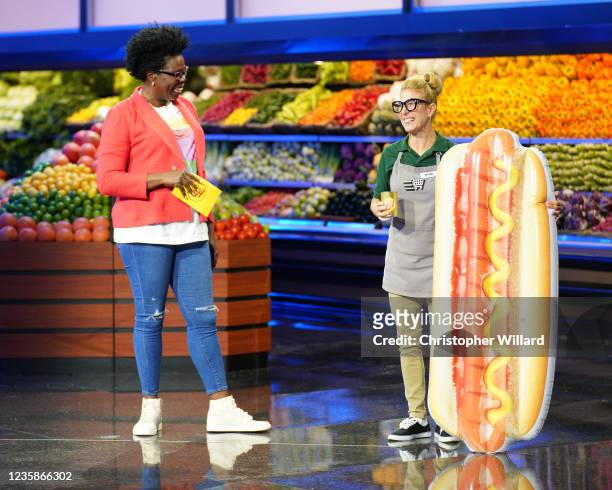 Bring That Meat Back, Girl! Three-time Emmy® nominee and comedienne Leslie Jones is back with a stockpile of groceries and more good times when an...