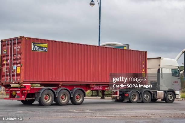 Container Lorry Driver Lorry Drivers On Strike Photos and Premium High Res Pictures - Getty Images