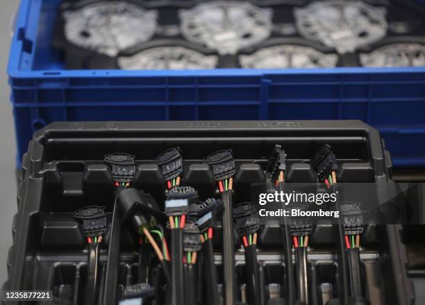 Wire Auto Storage Car Wiring Photos and Premium High Res Pictures - Getty Images