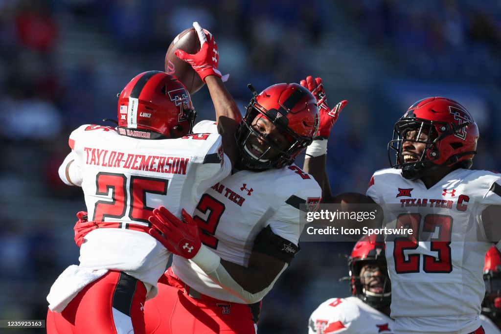 COLLEGE FOOTBALL: OCT 16 Texas Tech at Kansas