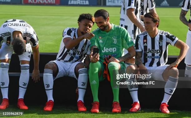 Weston McKennie of Juventus and Carlo Pinsoglio of Juventus during the Juventus official team photo at JTC on October 18, 2021 in Turin, Italy.