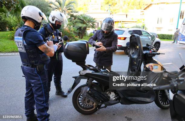 Menton, France Police controls Traffic Speed and Noise. Law Enforcement, Municipale, Municipal, Polizei, force, Mandoga Media Germany