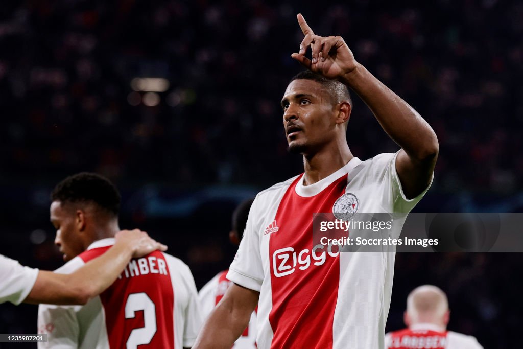 Ajax v Borussia Dortmund - UEFA Champions League