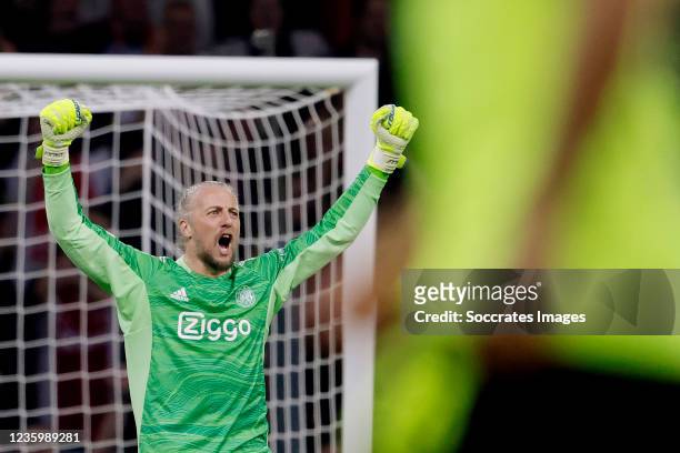 Remko Pasveer of Ajax celebrates the victory during the UEFA Champions League match between Ajax v Borussia Dortmund at the Johan Cruijff Arena on...