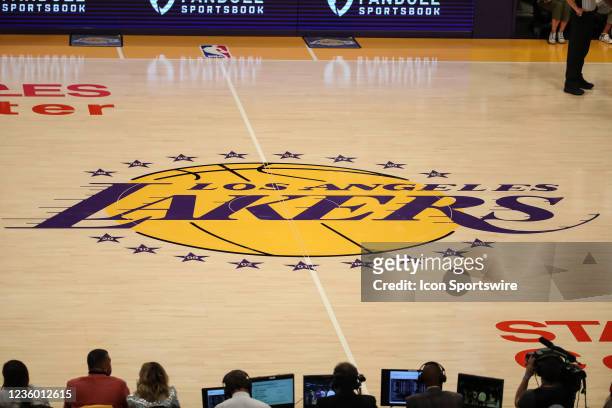 333 Los Angeles Lakers Logo Photos And Premium High Res Pictures - Getty  Images