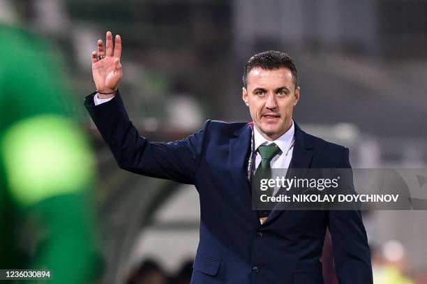 Ludogorets Razgrad's Bulgarian head coach Stanislav Genchev gives instructions to his players during the UEFA Europa League Group F football match...