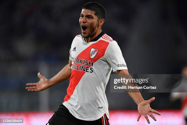 Robert Rojas of River Plate celebrates after scoring his team's first goal during a match between Talleres and River Plate as part of Torneo Liga...