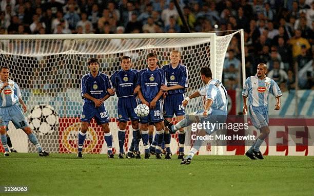 Sinisa Mihajlovic of Lazio takes a free-kick against Dynamo Kiev during the UEFA Champions League group A match at the Stadio Olimpico in Rome,...