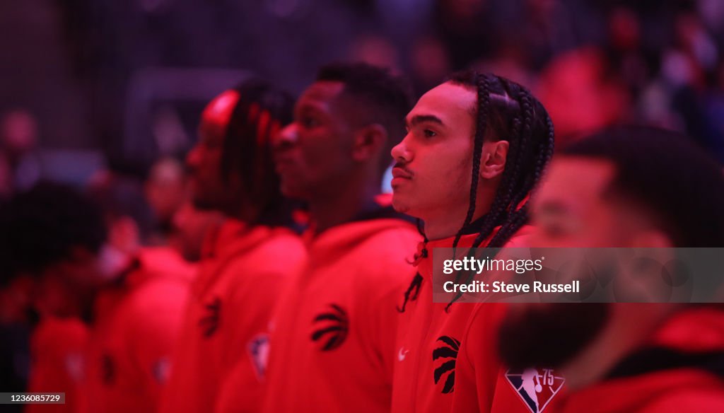 Dallas Raptors TORONTO, ON - OCTOBER 23 - Toronto Raptors guard Dalano Banton during ...