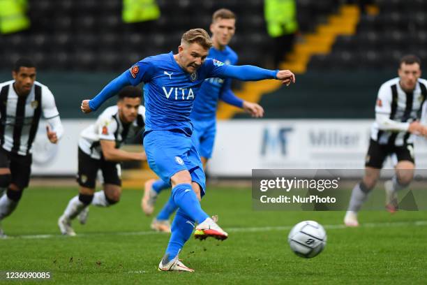 Ben Whitfield of Stockport County scores from the penalty spot to make it 2-1 during the Vanarama National League match between Notts County and...