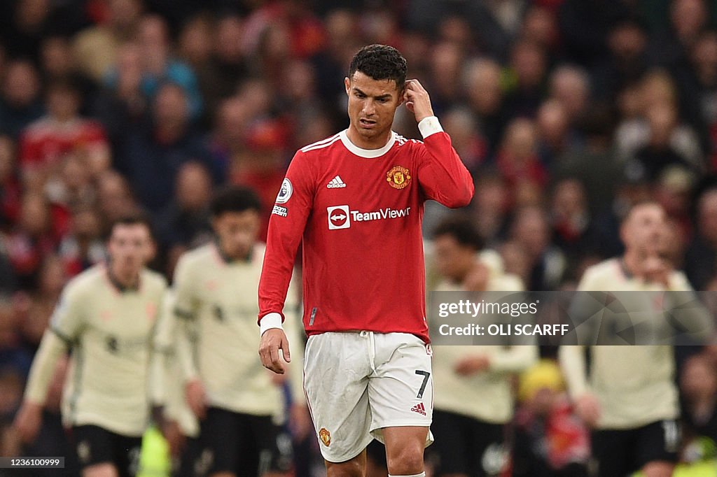 TOPSHOT-FBL-ENG-PR-MAN UTD-LIVERPOOL