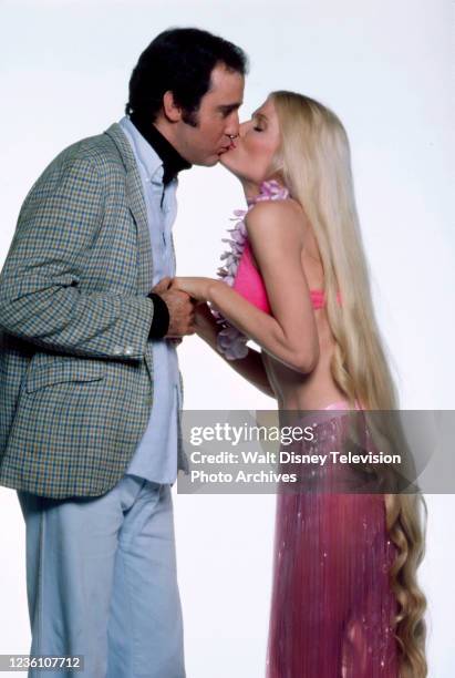 Andy Kaufman, Debra Jo Fondren promotional photo for the ABC tv special 'Buckshot'.