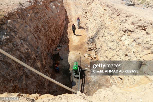 Iraq Farms Rivers 1,546 Iraqi Farmers Stock Photos, High-Res Pictures, and Images - Getty ...
