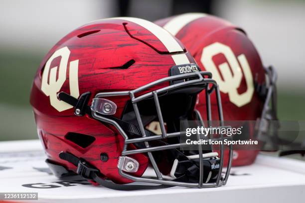 Ou Rough Rider Logo 235 Oklahoma Sooners Helmet Stock Photos, High-Res Pictures, and Images ...