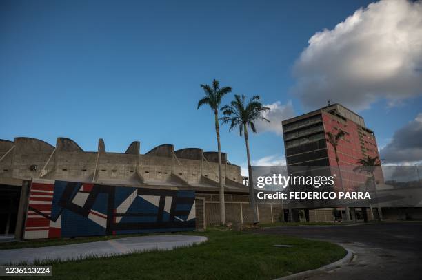 General view of the Central Library at the Central University of Venezuela in Caracas, on October 23, 2021. - Venezuela, now plagued by economic...