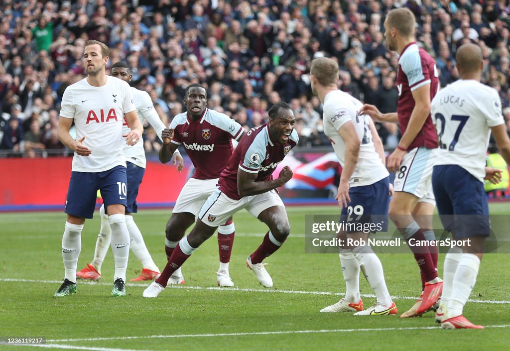 West Ham United v Tottenham Hotspur - Premier League