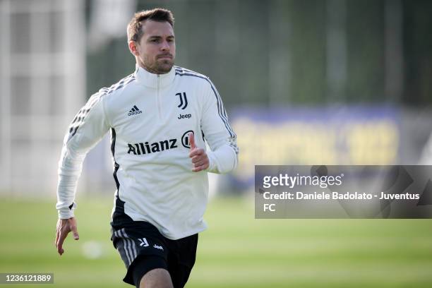 Juventus player Aaron Ramsey during a training session at JTC on October 25, 2021 in Turin, Italy.