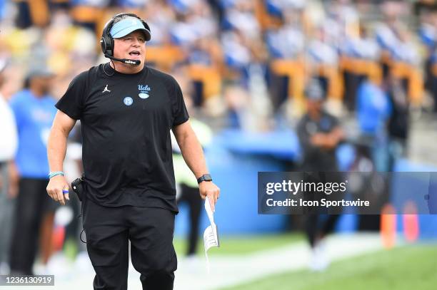 Head coach Chip Kelly looks on during a college football game between the Oregon Ducks and the UCLA Bruins played on October 23, 2021 at the Rose...