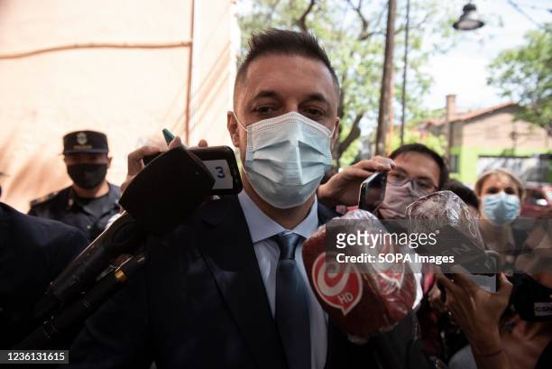 Matias Morla speaks to the press. Diego Maradona's last lawyer, Matias Morla, appeared before the Prosecutor's Office to testify about the case in...