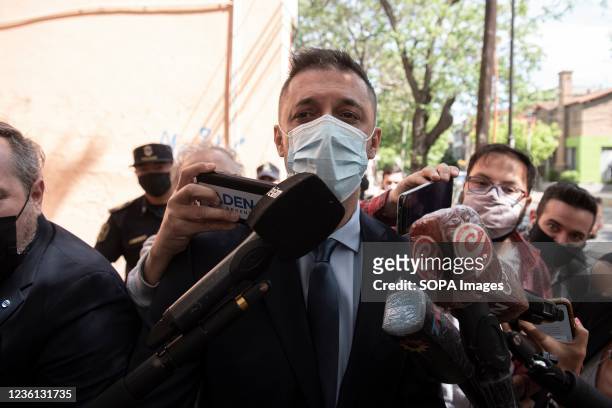 Matias Morla speaks to the press. Diego Maradona's last lawyer, Matias Morla, appeared before the Prosecutor's Office to testify about the case in...