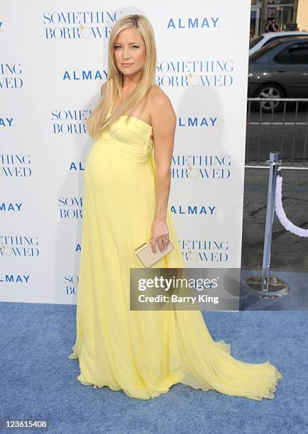 Actress Kate Hudson arrives at the Los Angeles Premiere "Something Borrowed" at Grauman's Chinese Theatre on May 3, 2011 in Hollywood, California.