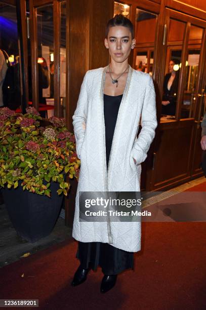 Alina Sueggeler of the band Frida Gold attends the 10th Diabetes Charity-Gala at Tipi am Kanzleramt on October 28, 2021 in Berlin, Germany.