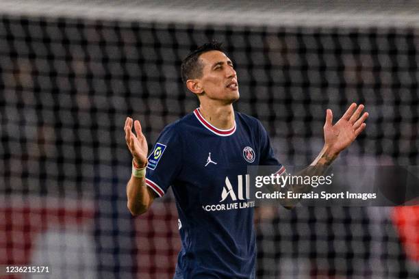 Angel Di Maria of Paris Saint Germain celebrating his goal during the Ligue 1 Uber Eats match between Paris Saint Germain and Lille OSC at Parc des...