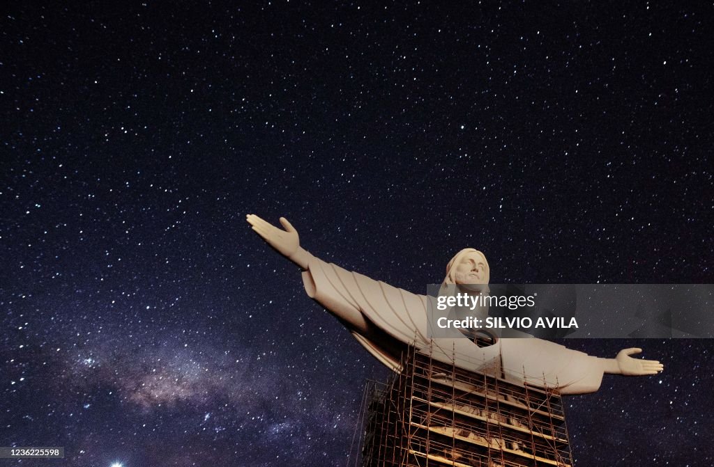 Protector Statues View of the Christ the Protector statue under construction in... News ...