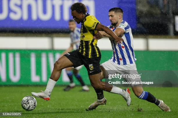 Lois Openda of Vitesse, Ibrahim Dresevic of SC Heerenveen during the Dutch Eredivisie match between SC Heerenveen v Vitesse at the Abe Lenstra...