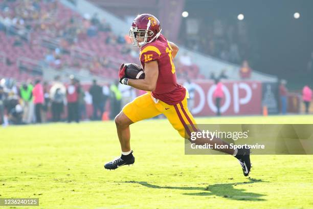 Trojans wide receiver Drake London runs up field during a college football game between the Arizona Wildcats and the USC Trojans on October 30 at Los...