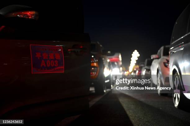 94 Alxa Left Banner Stock Photos, HighRes Pictures, and Images Getty