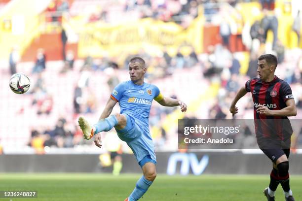 Kolovetsios of Yukatel Kayserispor in action against Pesic of Fatih Karagumruk during Turkish Super Lig match between Yukatel Kayserispor and...