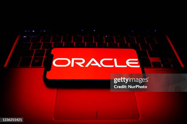 Oracle Computer Photos and Premium High Res Pictures - Getty Images