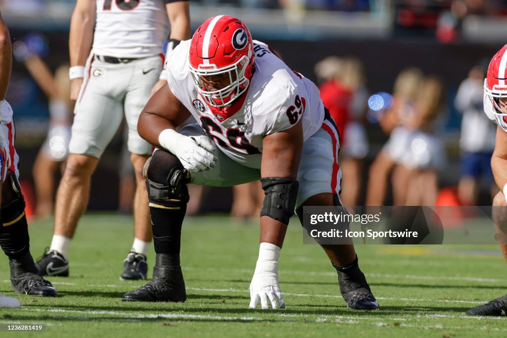 Salyer Georgia Bulldogs offensive lineman Jamaree Salyer during the game ...