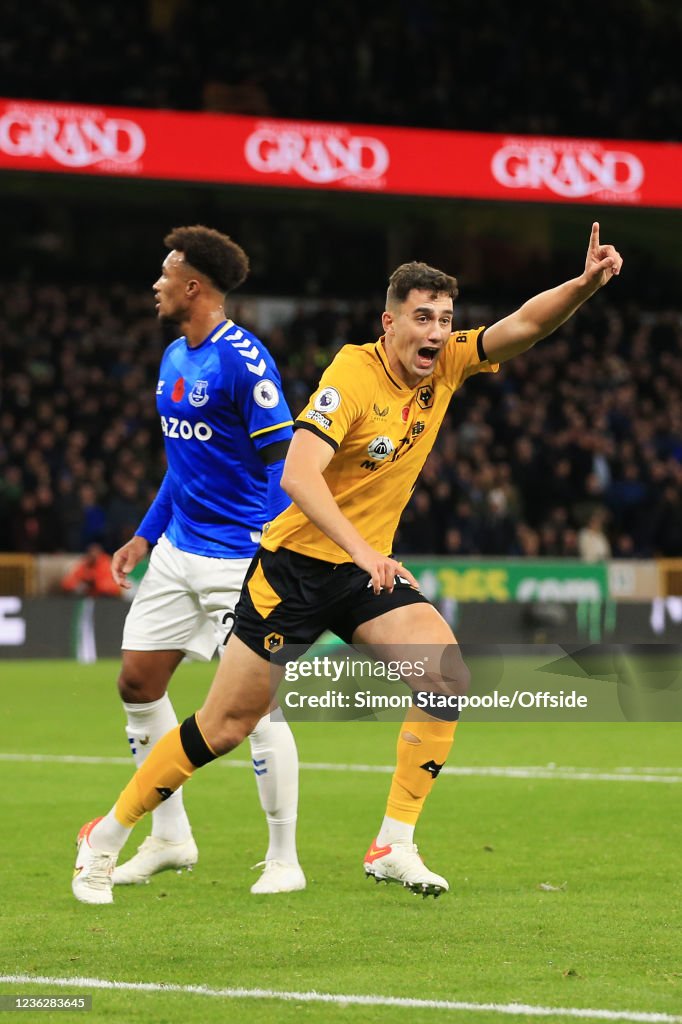 Wolverhampton Wanderers v Everton - Premier League